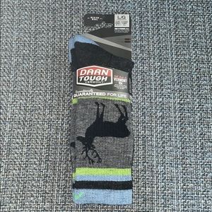 Darn Tough Men’s Thick Hiking Socks